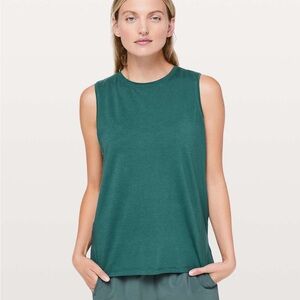 LULULEMON ATHLETICA Love Sleevless Top in Green Jasper Size 4